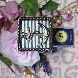 Bbw anchor nautical wallflower